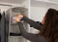 Como guardar roupas sem mofo mesmo em dias úmidos