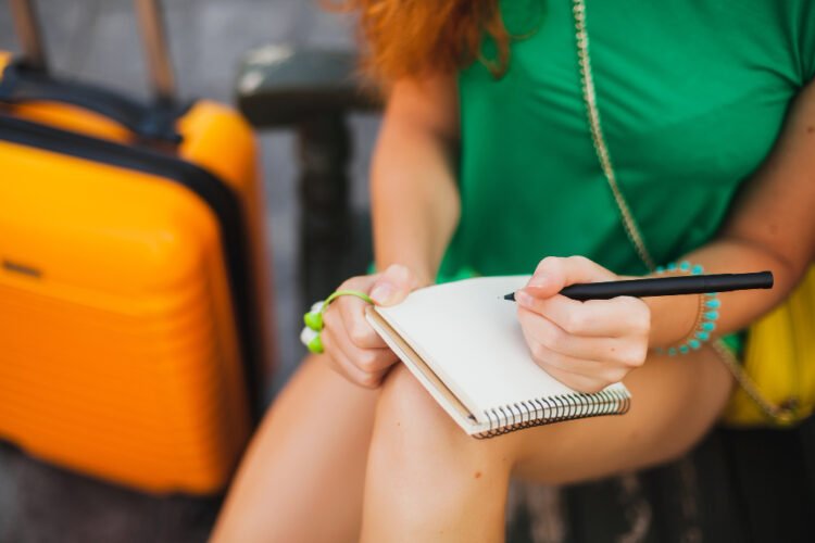 Como planejar uma viagem curta sem gastar demais