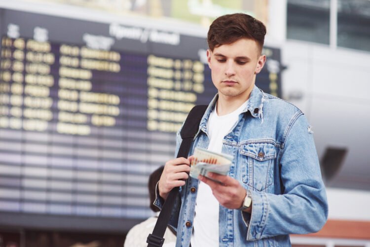 Como evitar perrengues no aeroporto em dias corridos