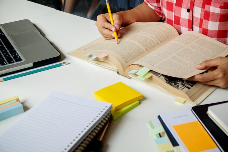 Como manter disciplina nos estudos sem depender de ânimo