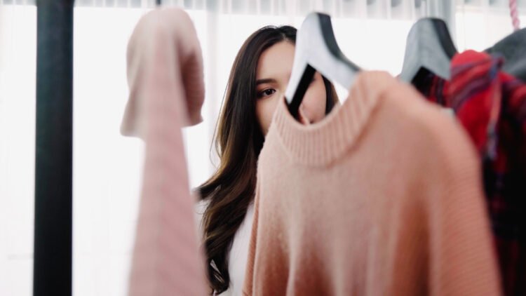 Peças curingas no guarda-roupa que salvam produções