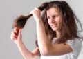 Como diminuir o frizz do cabelo no dia a dia