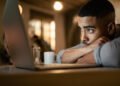 Como sair da procrastinação sem promessas impossíveis
